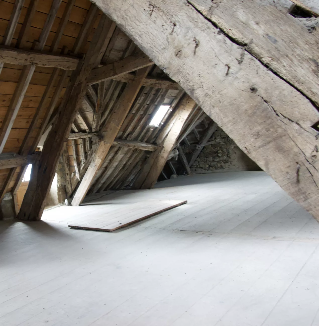 MAB - Réhabilitation d’une maison d'armateur du XVIIe siècle conjuguant délabrement et désordres afin de créer un espace destiné au bien commun